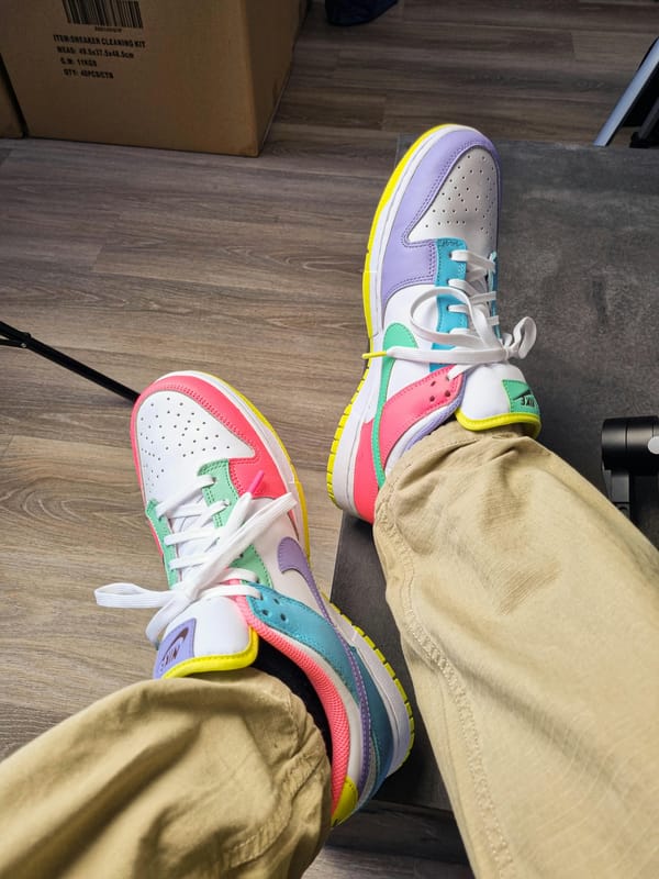 Vibrant unisex sneakers